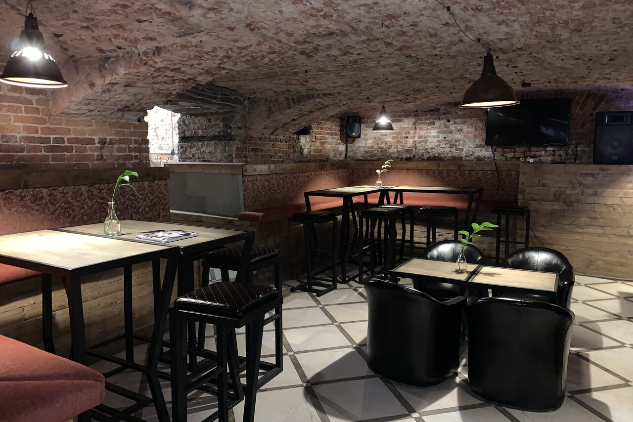 Арендовать  Brick loft bar