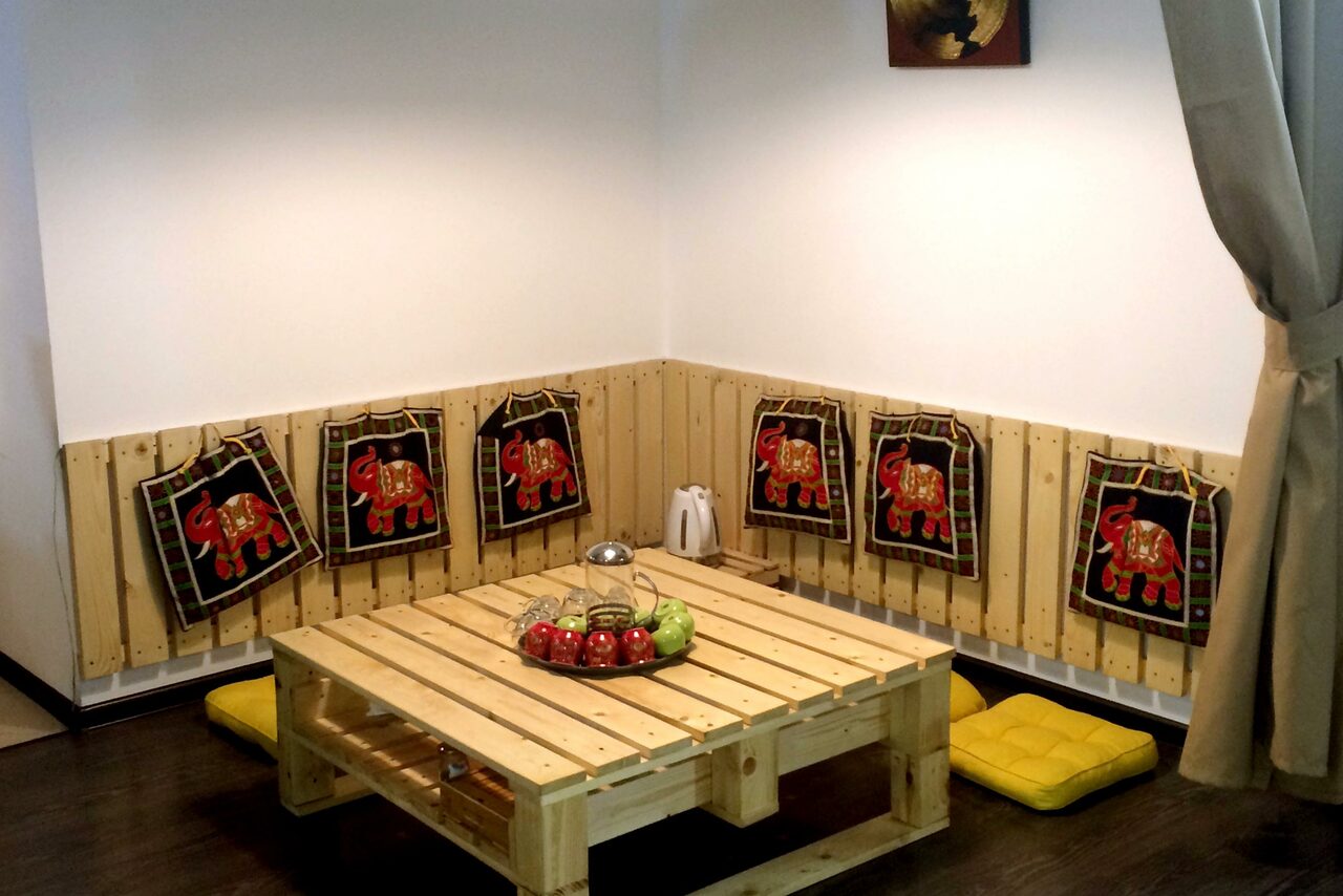 Арендовать Центр йоги и здоровья Гравитация Зал со спорт оборудованием