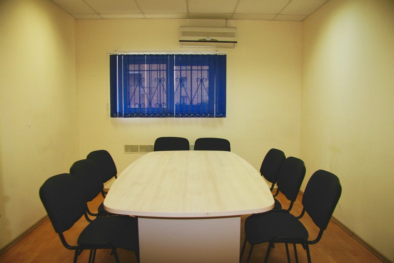 Арендовать Студия для занятий танцами. йогой и пилатесом