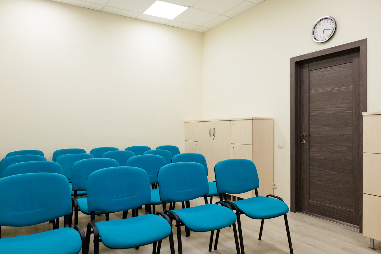 Арендовать AXIO.center Светлый зал с высокими потолками