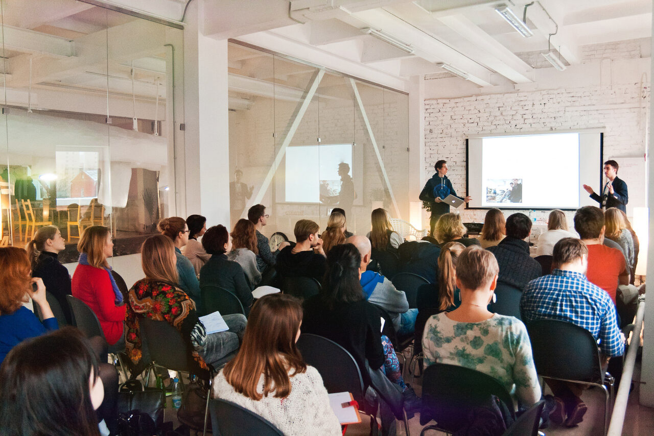 Арендовать Воркплейс "Академия на Фабрике" Творческое пространство 