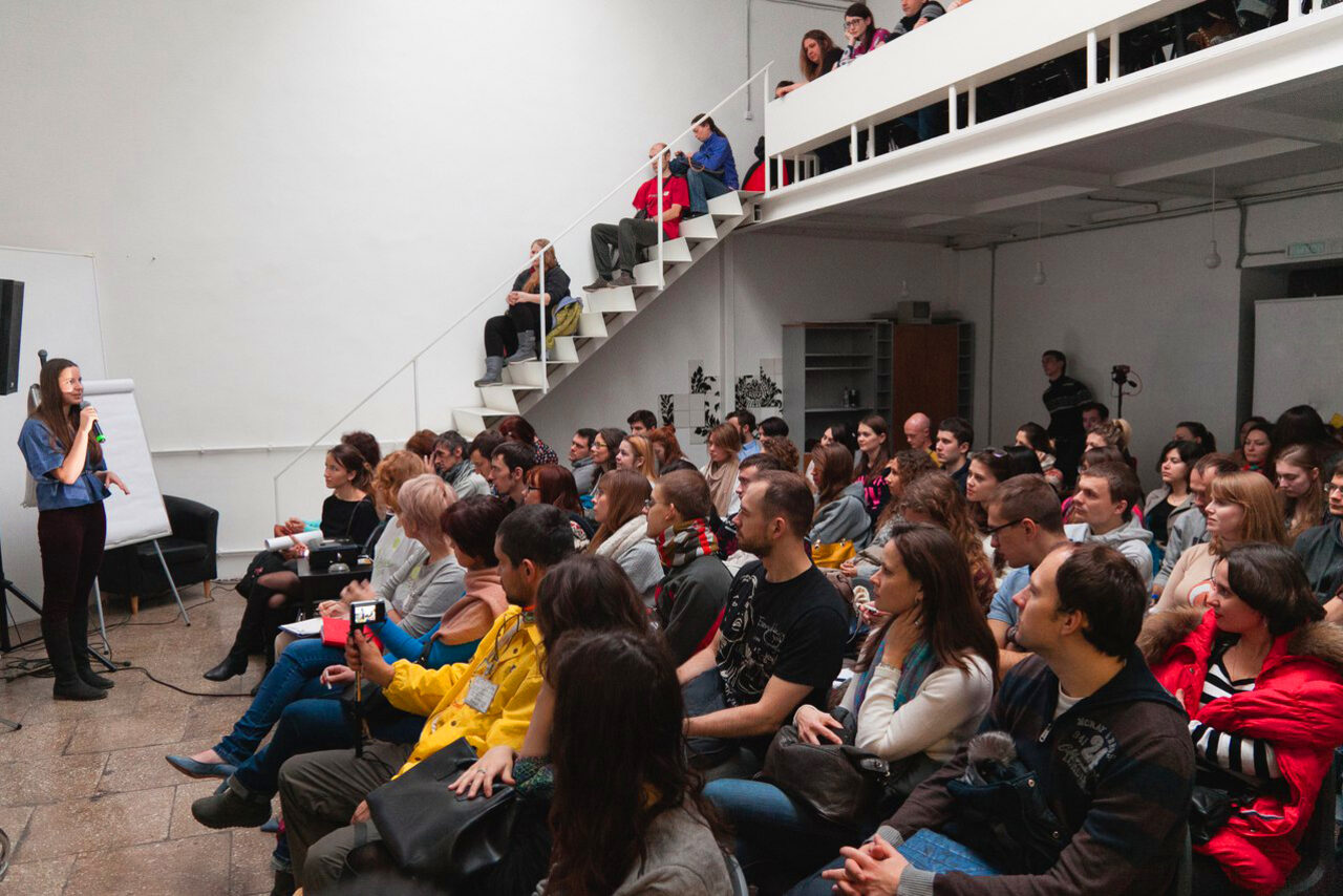 Арендовать Воркплейс "Академия на Фабрике" Творческое пространство 