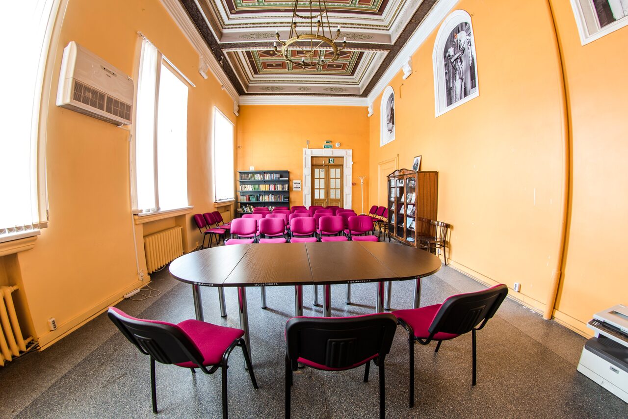 Арендовать Женский культурный центр Парадный зал 