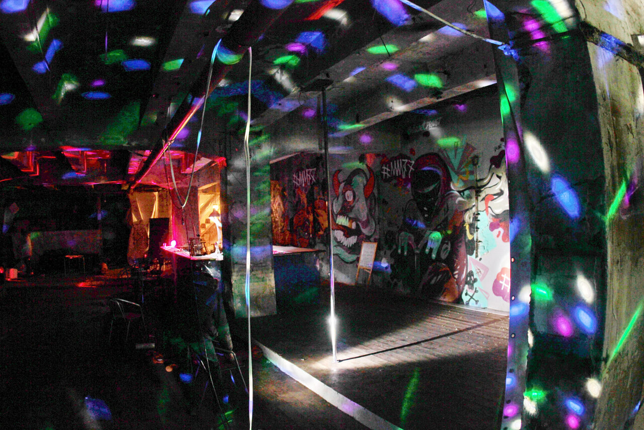 Арендовать Лофт с подвалом