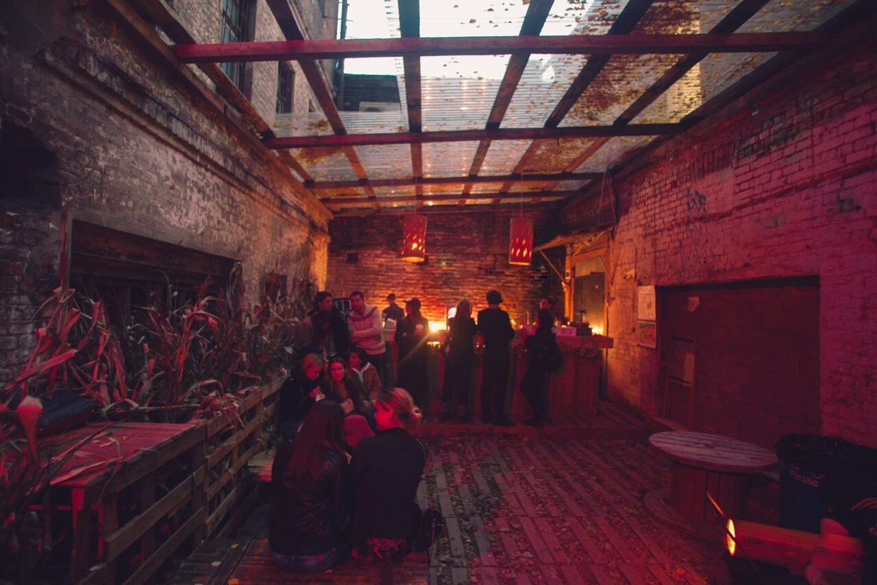 Арендовать Лофт-пространство с внутренним двором 