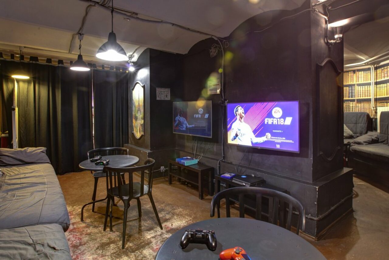 Арендовать CheckPoint Зал с настольными играми 