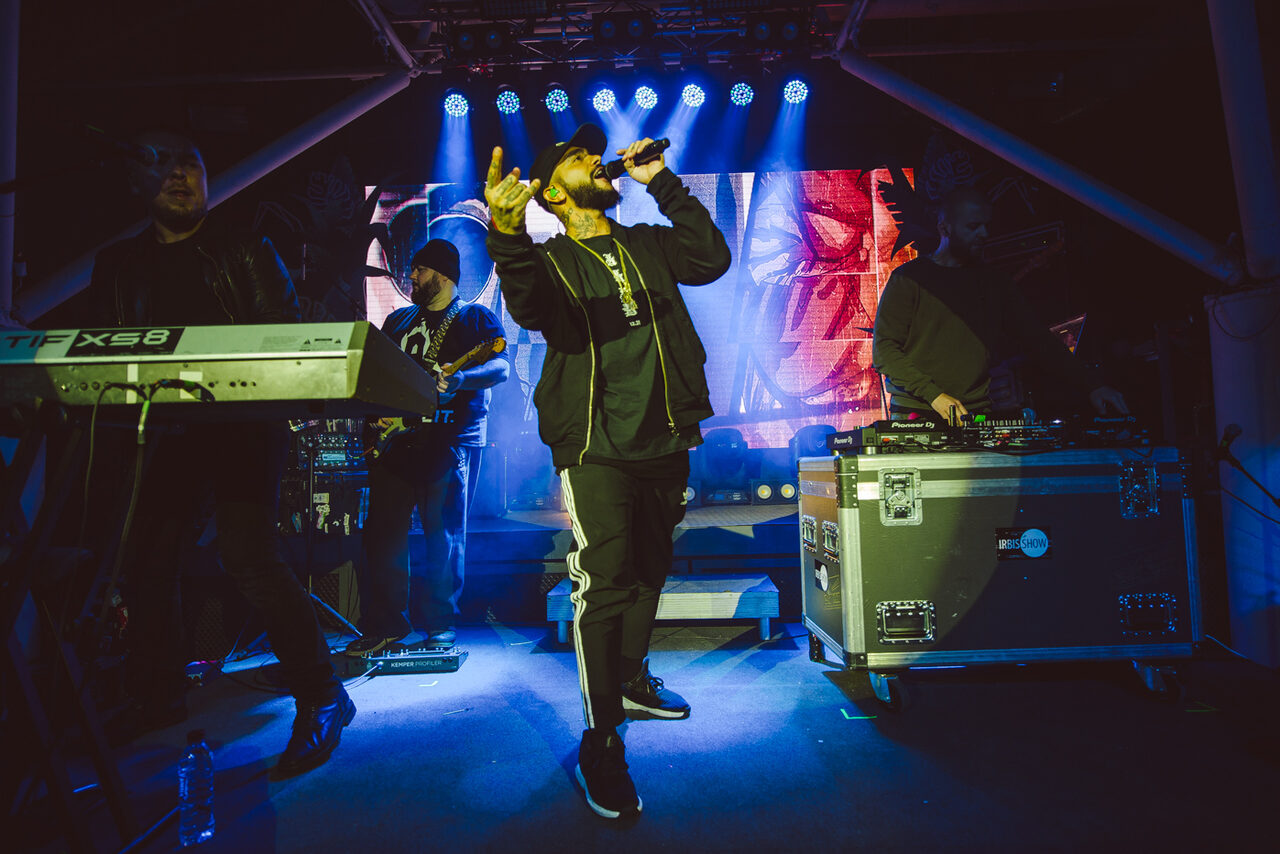 Арендовать Лофт "МОДУЛЬ" Брутальный лофт с барной стойкой