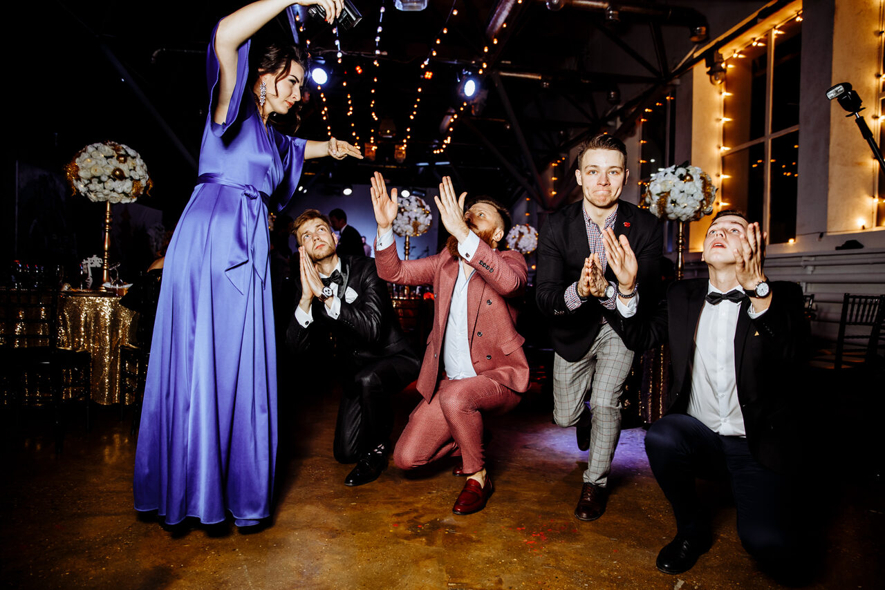 Арендовать Лофт "МОДУЛЬ" Брутальный лофт с барной стойкой