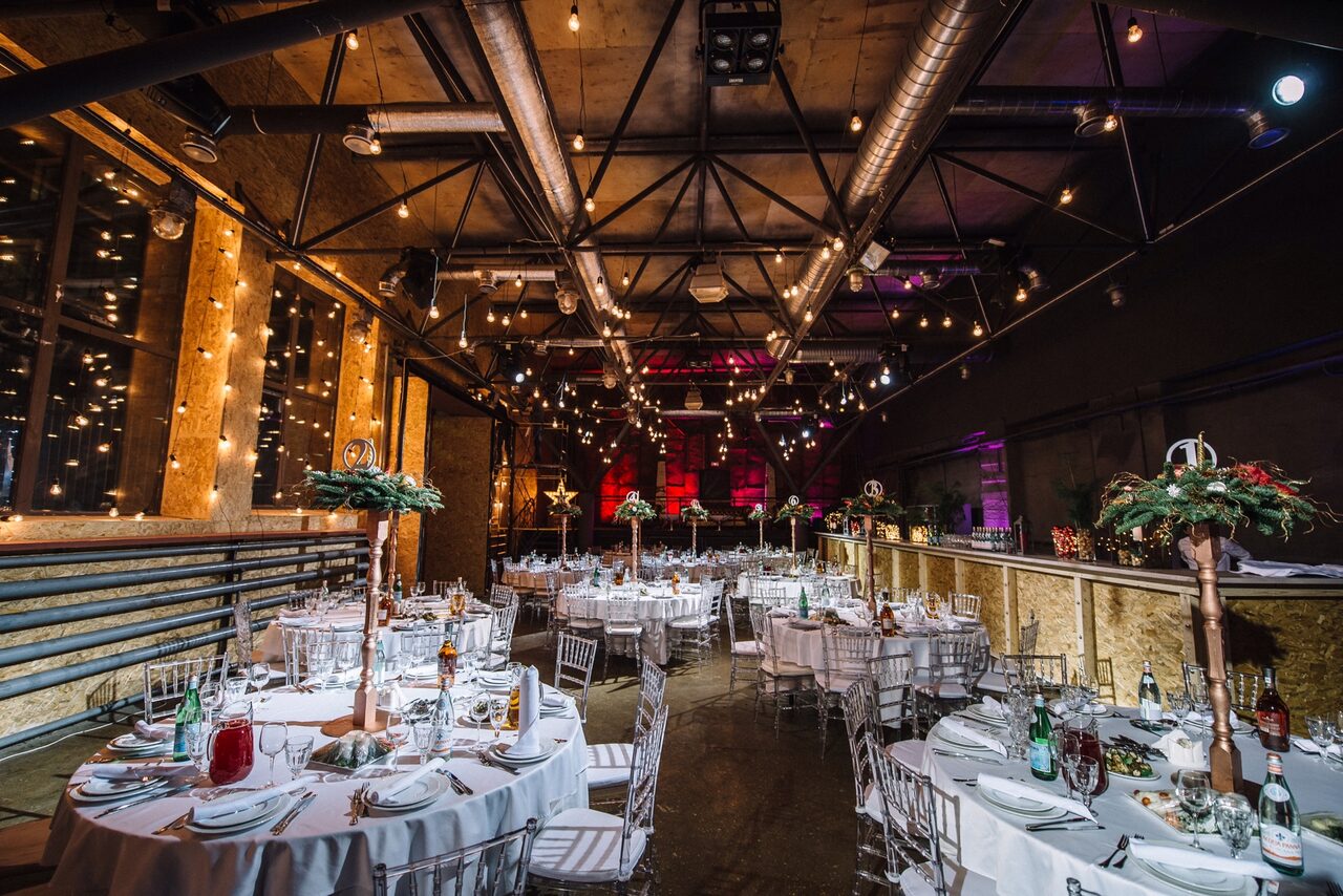 Арендовать Лофт "МОДУЛЬ" Брутальный лофт с барной стойкой