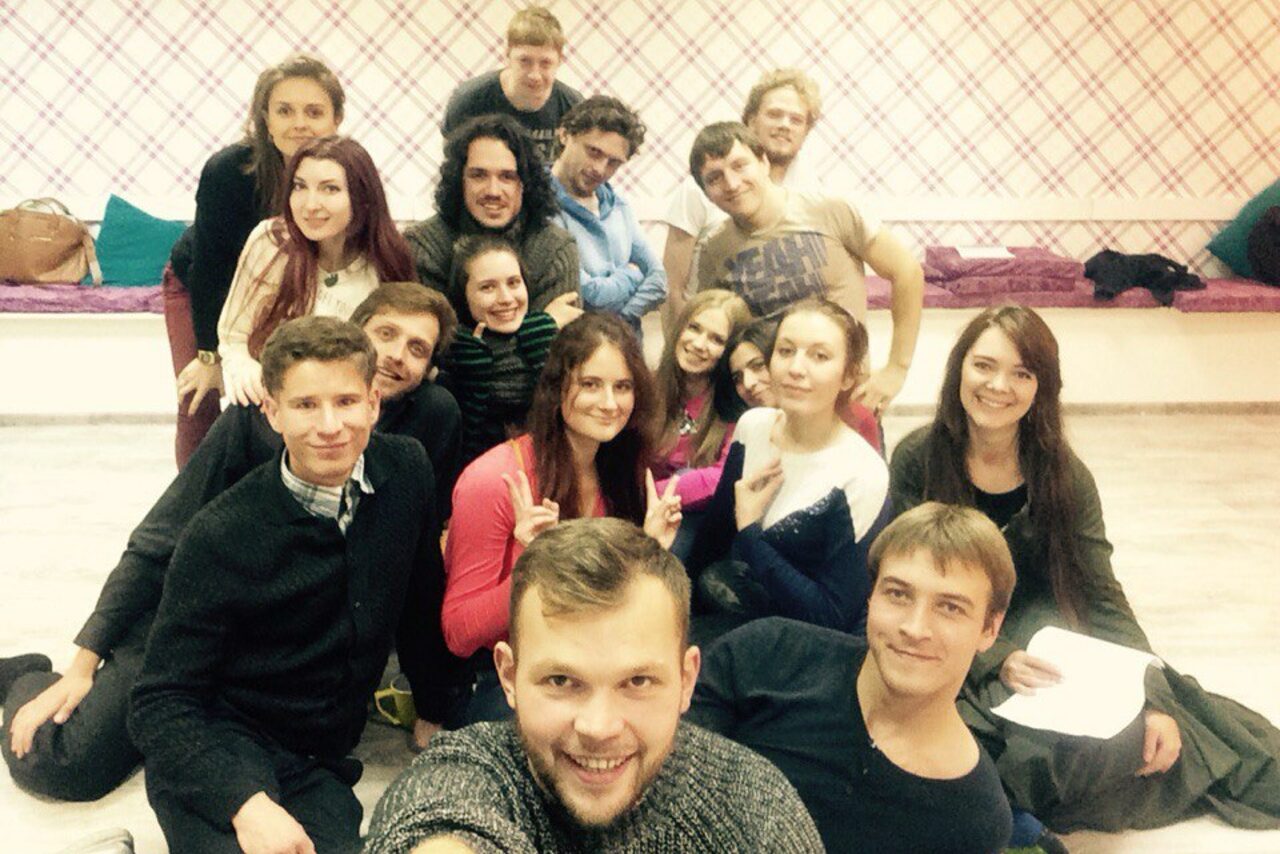 Арендовать Светлый зал с мини-кухней 