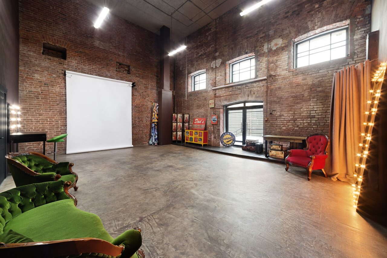 Арендовать Apriori Photo Креативное лофт-пространство 