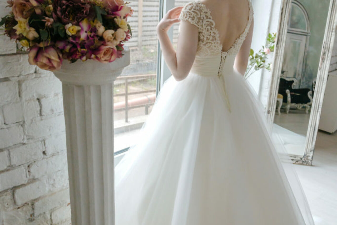 Арендовать Apriori Photo Белый лофт с роялем 