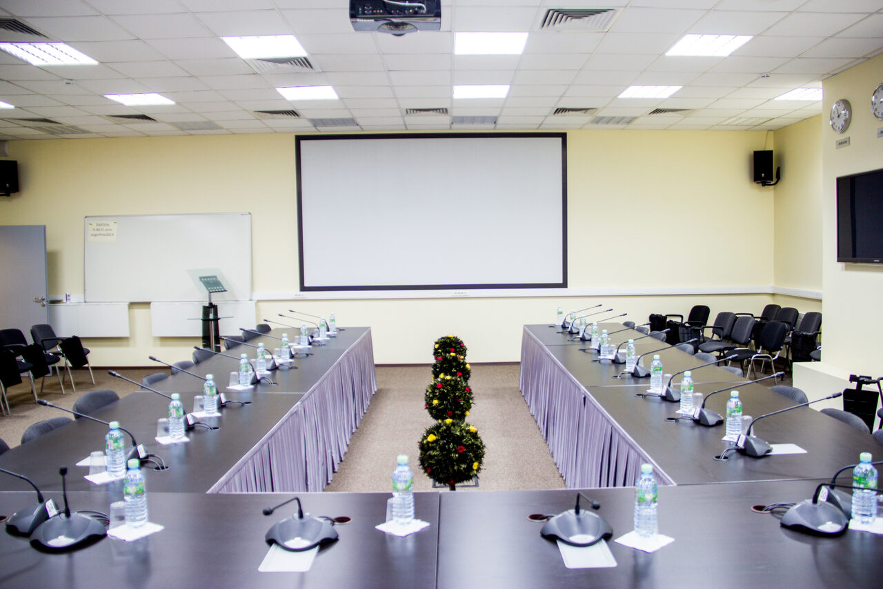 Арендовать Аналитический Центр при Правительстве РФ