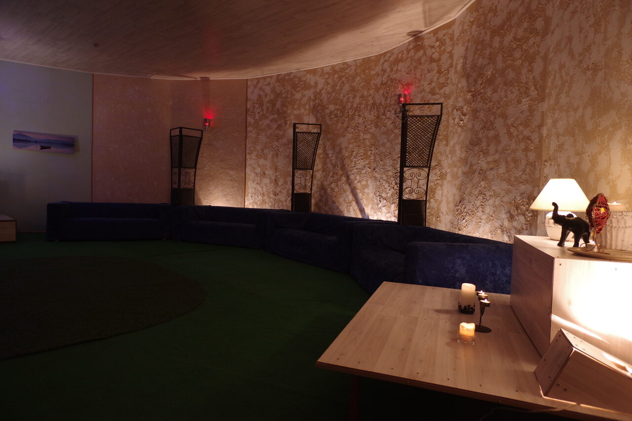 Арендовать Лофт в сказочном саду 