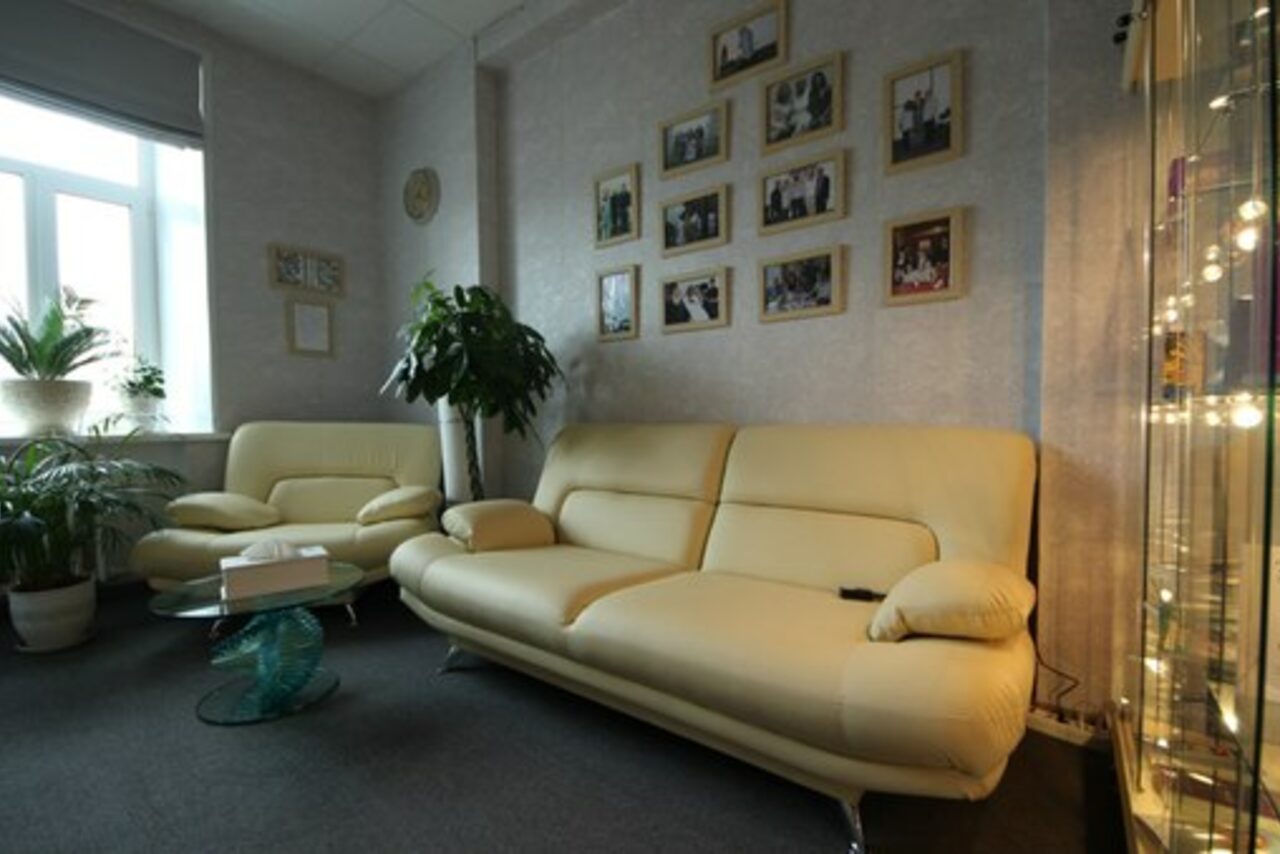 Арендовать Вэйв Арт центр "Сотворение"