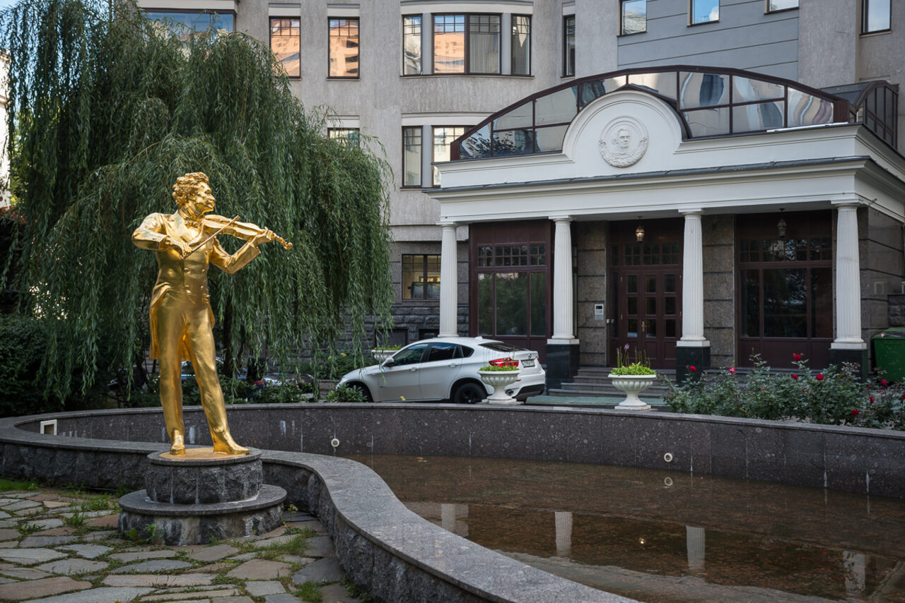 Арендовать ART Concert 