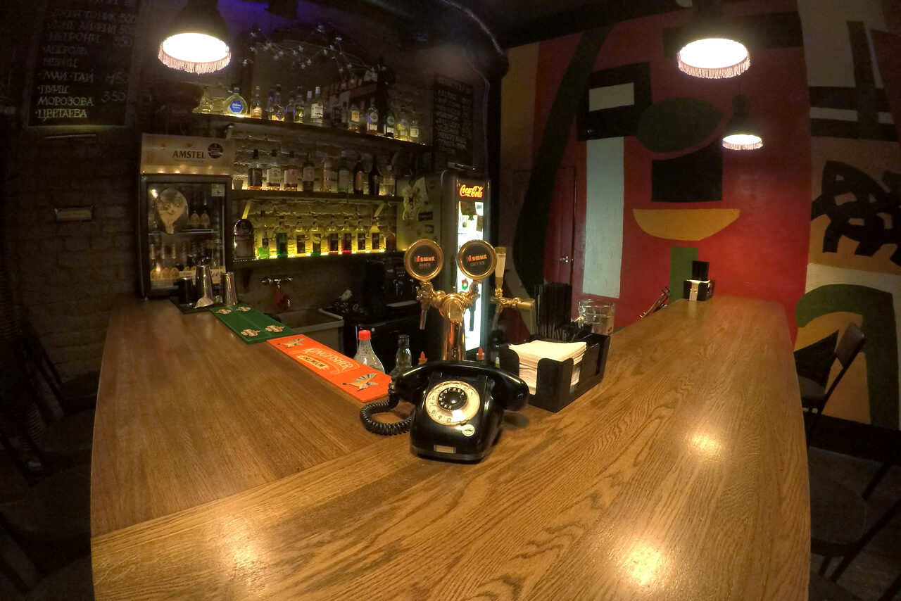 Арендовать Лофт-бар со сценой