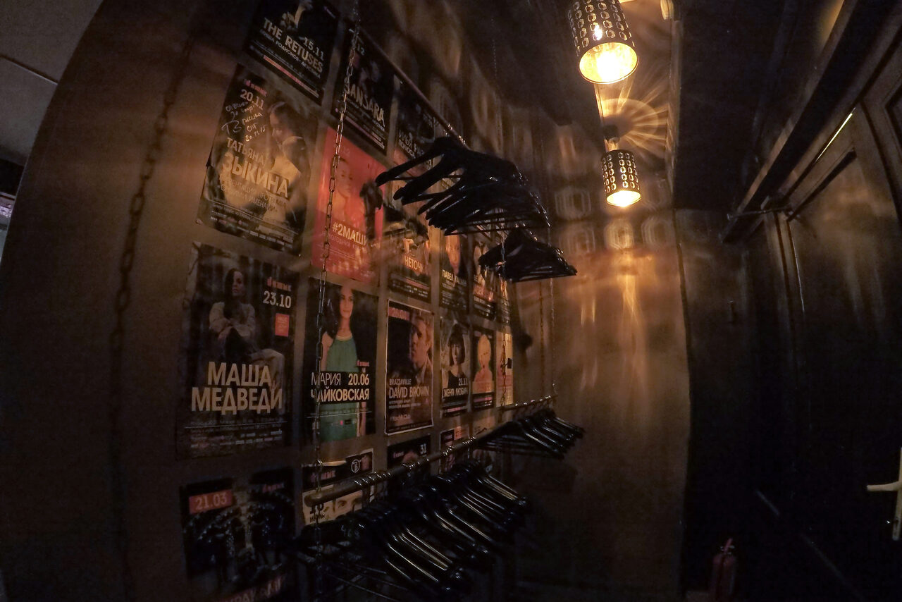 Арендовать Лофт-бар со сценой