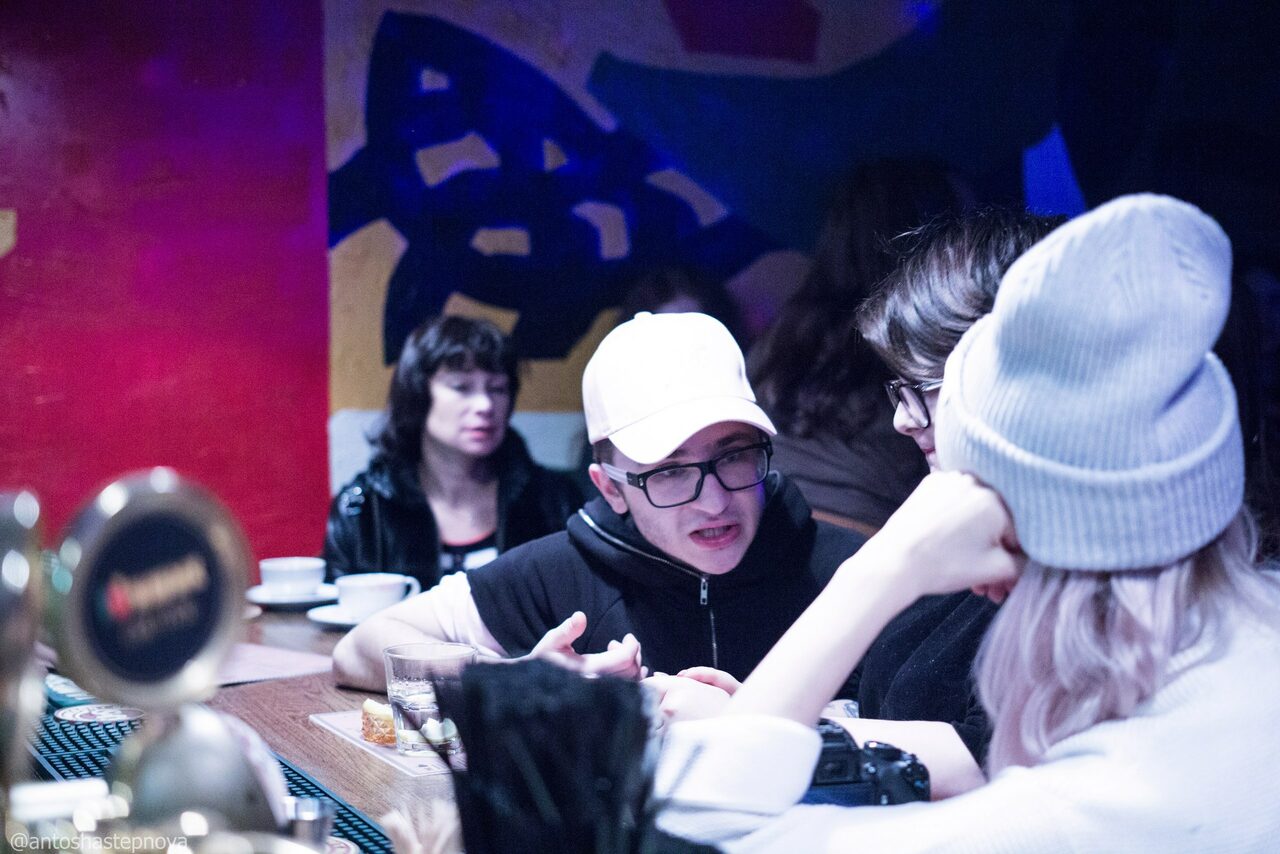 Арендовать Лофт-бар со сценой