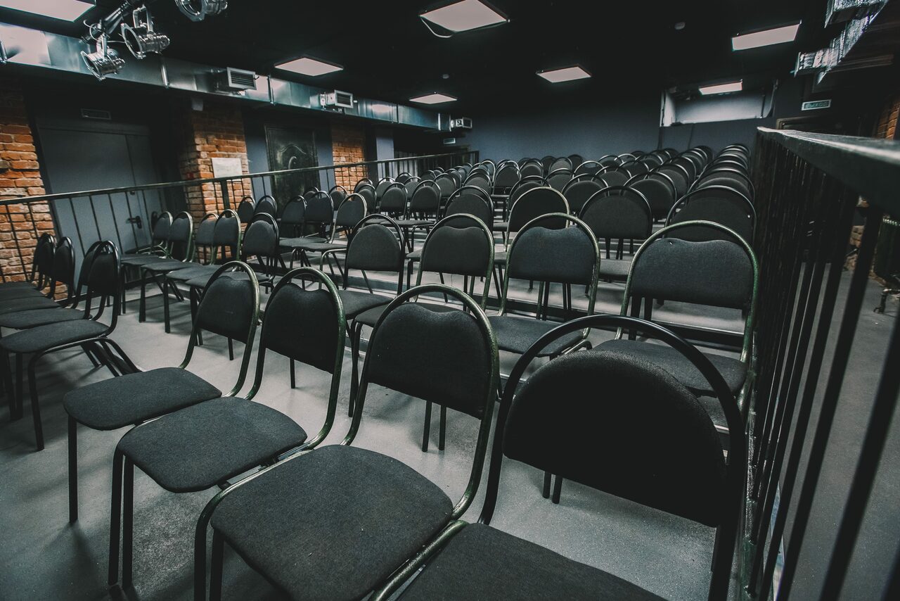 Арендовать КОМПАС ЦЕНТР. Театральный лофт