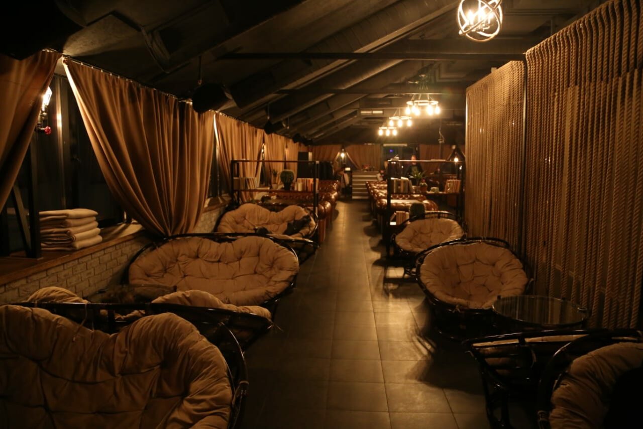 Арендовать Smoke Lounge Лофт с двумя залами 