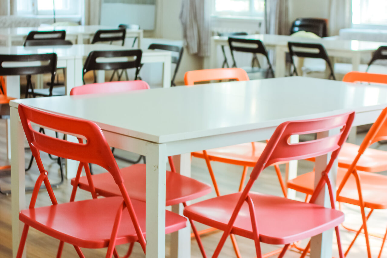 Арендовать Персиковый зал с пианино