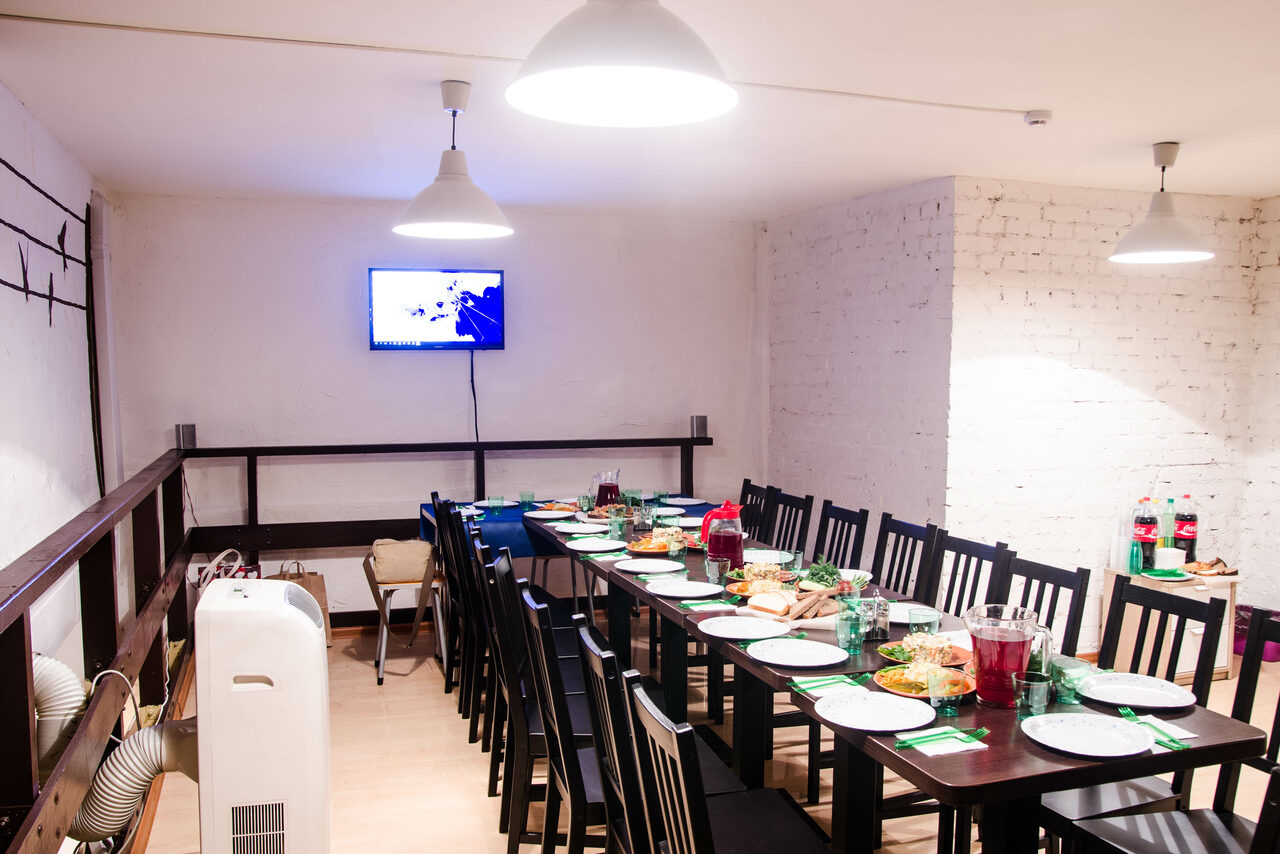 Арендовать Второй этаж бара 