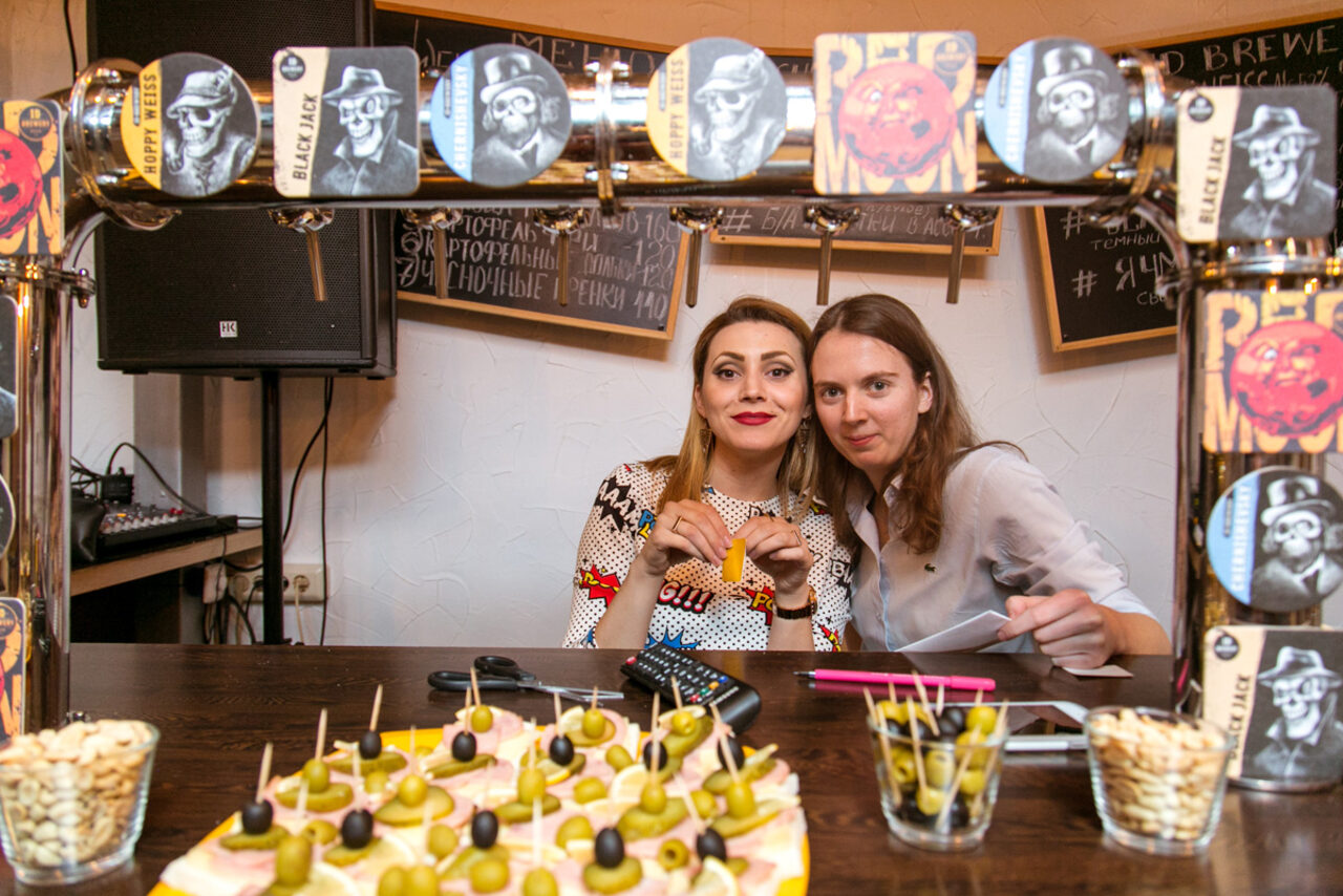 Арендовать Второй этаж бара 