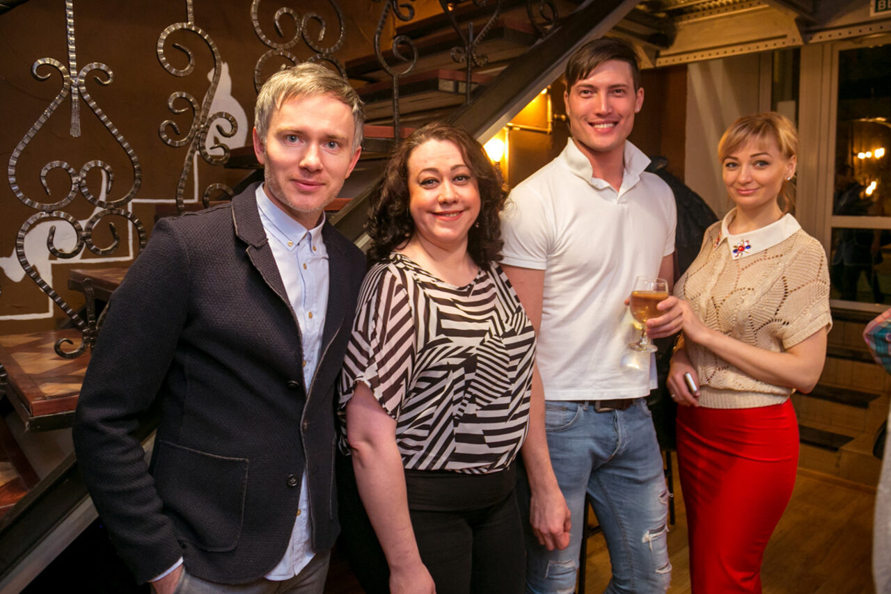 Арендовать Второй этаж бара 