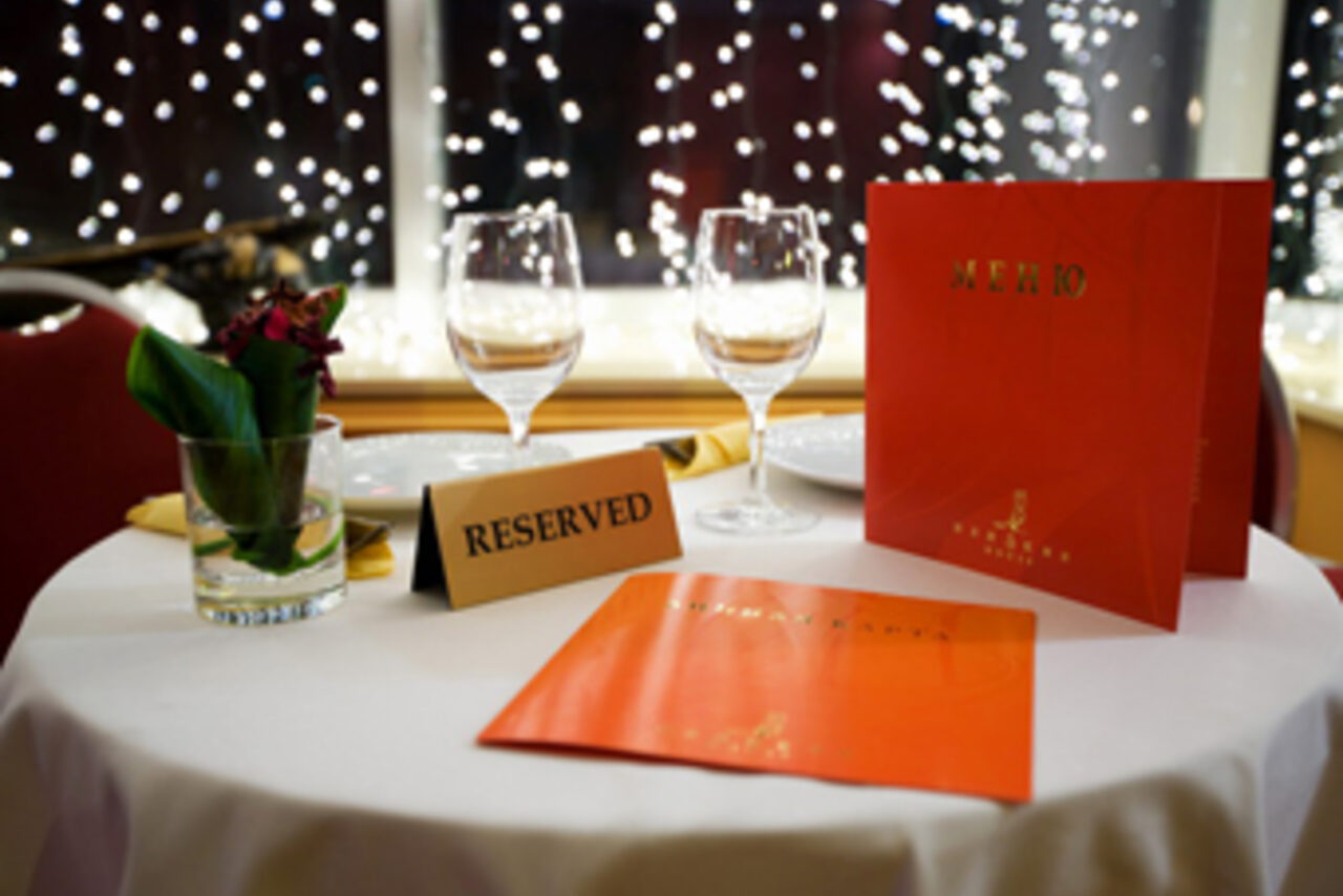 Арендовать Двухуровневый банкетный зал 