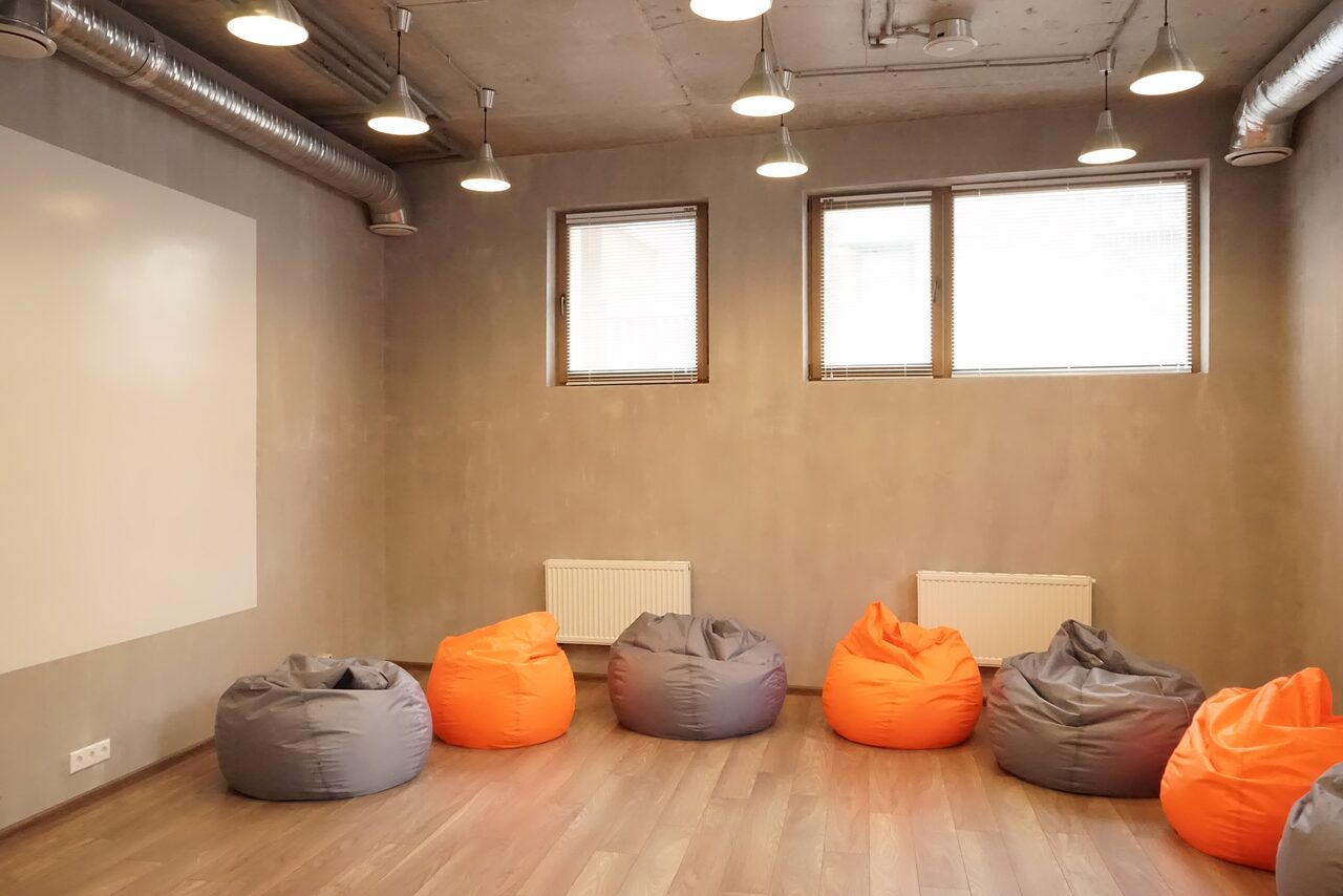 Арендовать Стильный тренинг-лофт