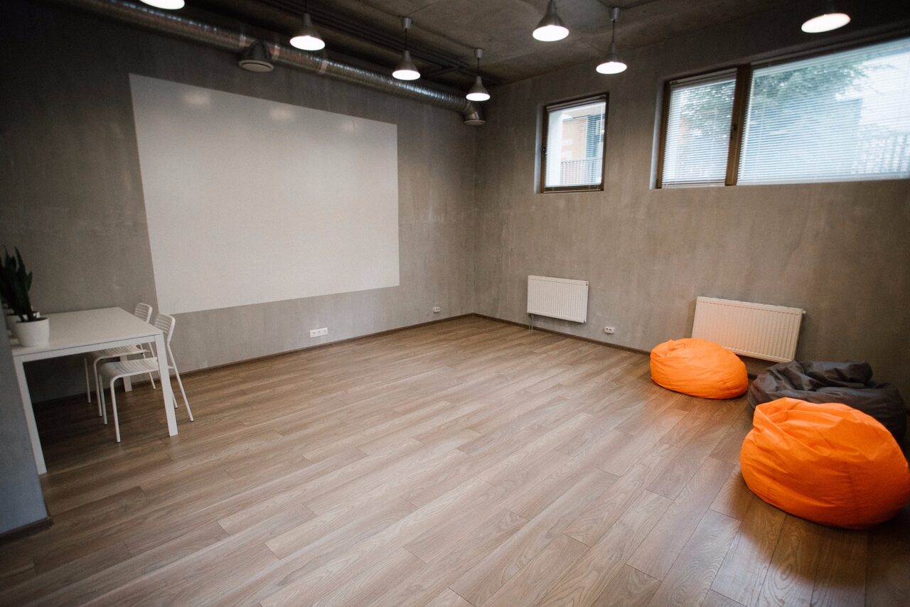 Арендовать Стильный тренинг-лофт