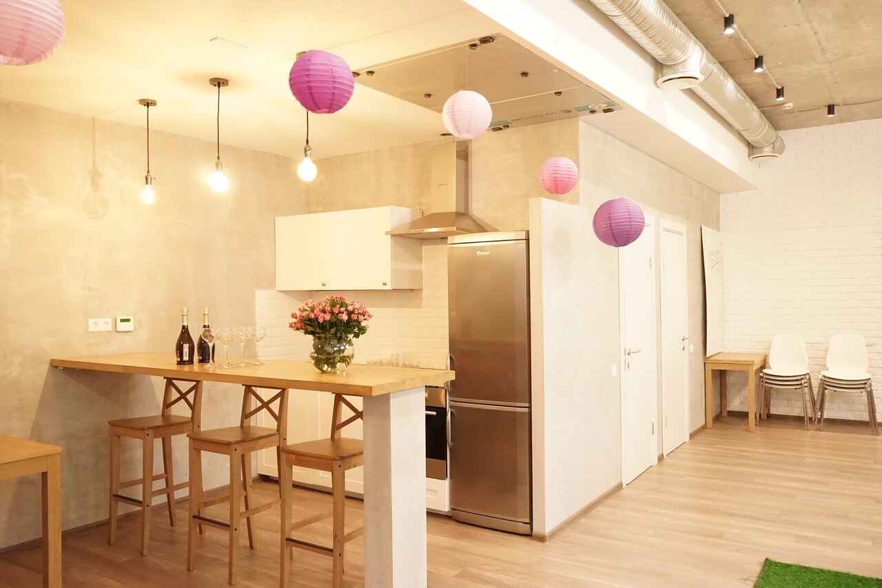 Арендовать Лофт с кухней