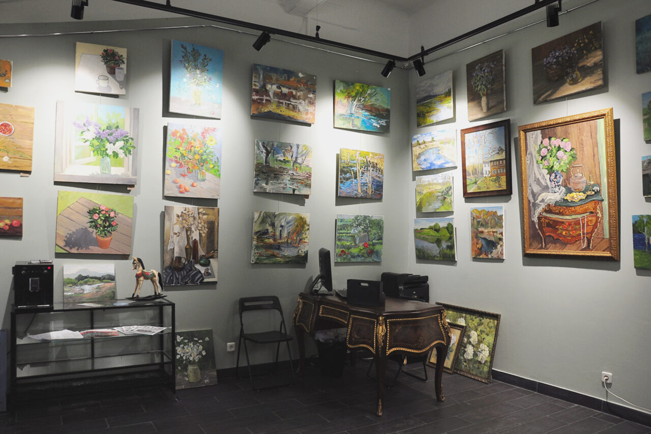 Арендовать Галерея с уютным двориком