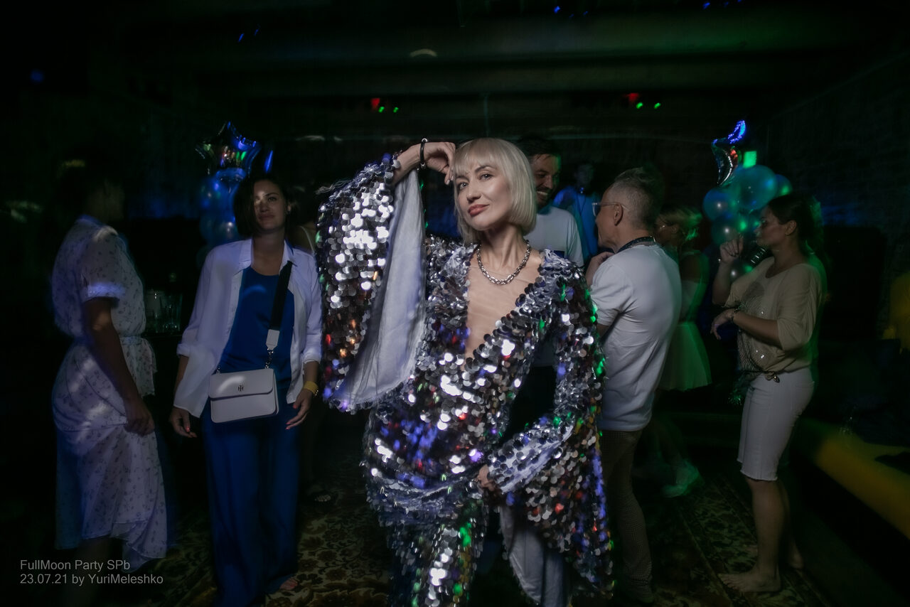 Арендовать Музыкальный дом Slondoneba. Лофт со сценой