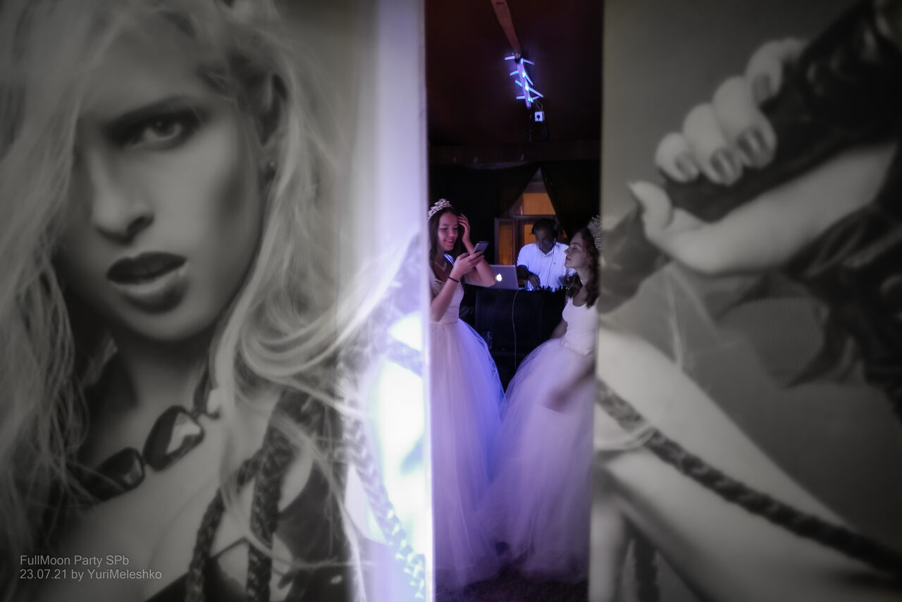 Арендовать Музыкальный дом Slondoneba. Лофт со сценой