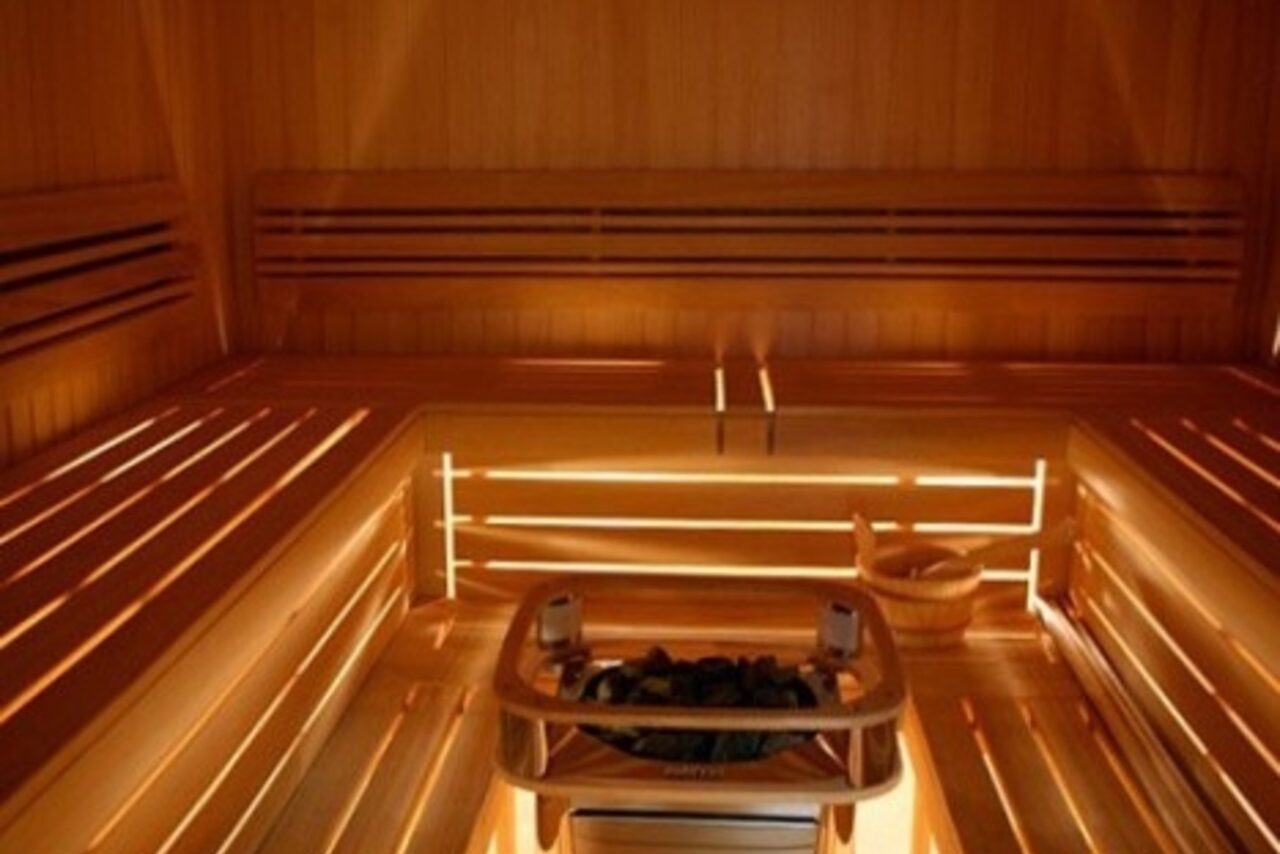 Арендовать OSHO Center Зал с матами и зеркалами