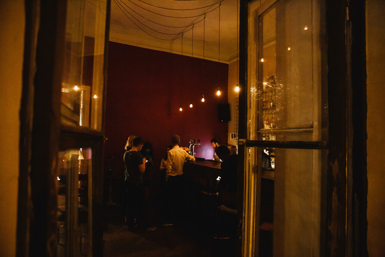 Арендовать Голицын Холл. Лофт с видом на Фонтанку 