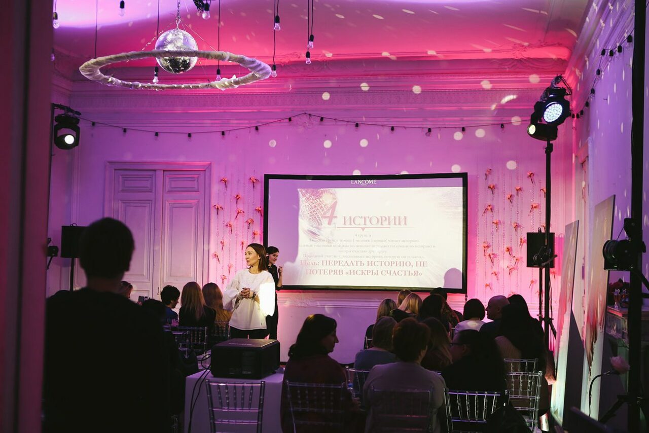 Арендовать Голицын Холл. Лофт с видом на Фонтанку 