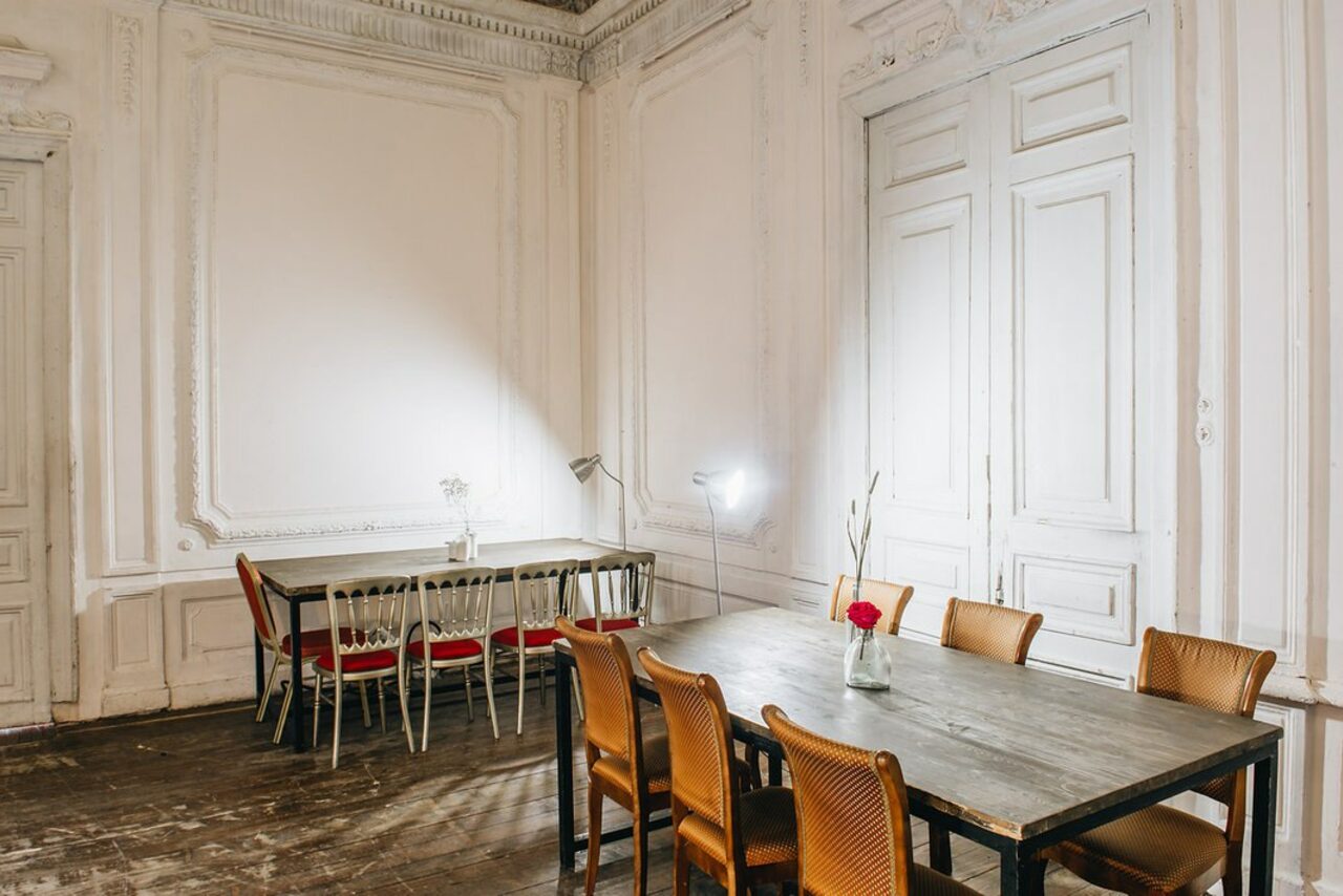 Арендовать Голицын Холл. Лофт с видом на Фонтанку 