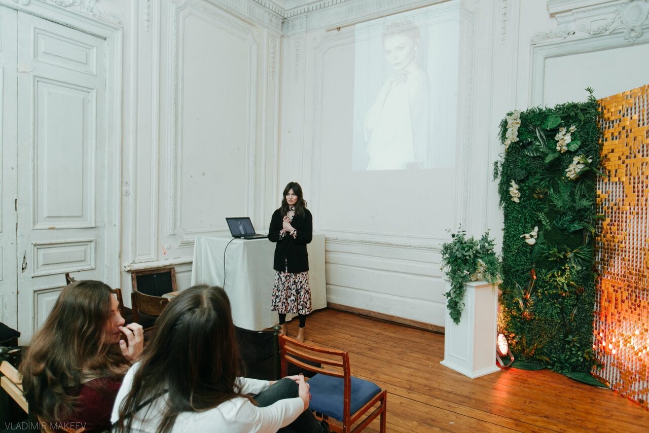 Арендовать Голицын Холл. Лофт с видом на Фонтанку 