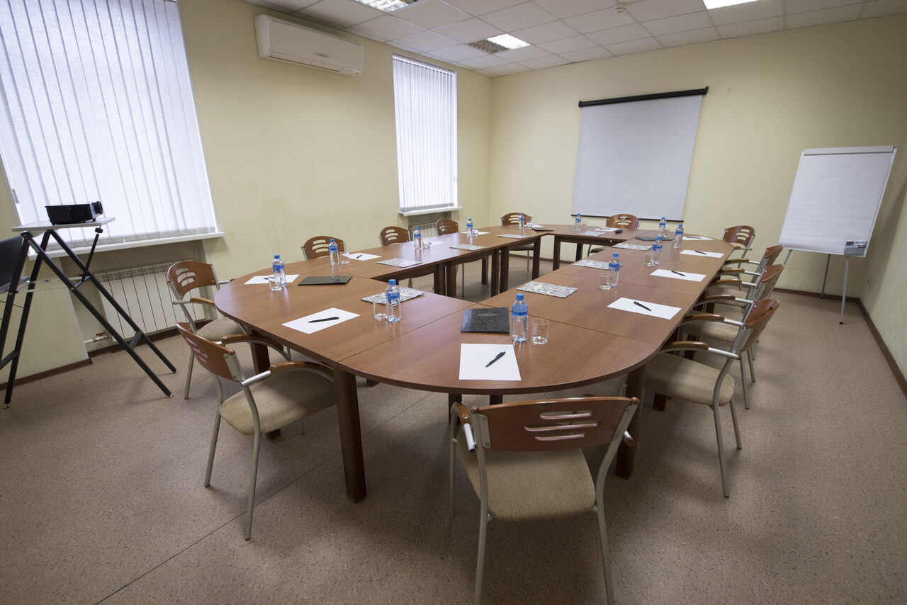 Арендовать City Hotel Group