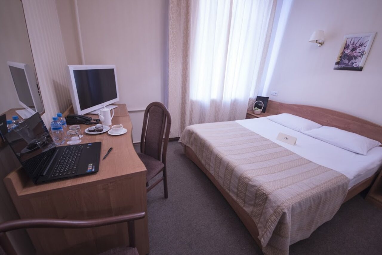 Арендовать City Hotel Group