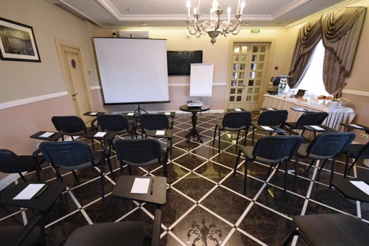 Арендовать City Hotel Group (Сити Хотел Груп). Конференц-зал бизнес-отеля