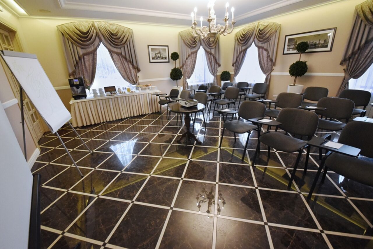 Арендовать City Hotel Group (Сити Хотел Груп). Конференц-зал бизнес-отеля