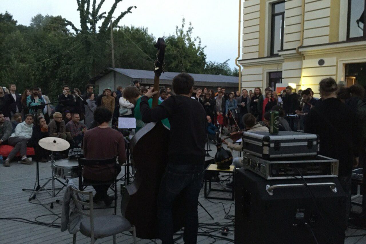 Арендовать Резиденция искусств и технологий Мансарда с балконом