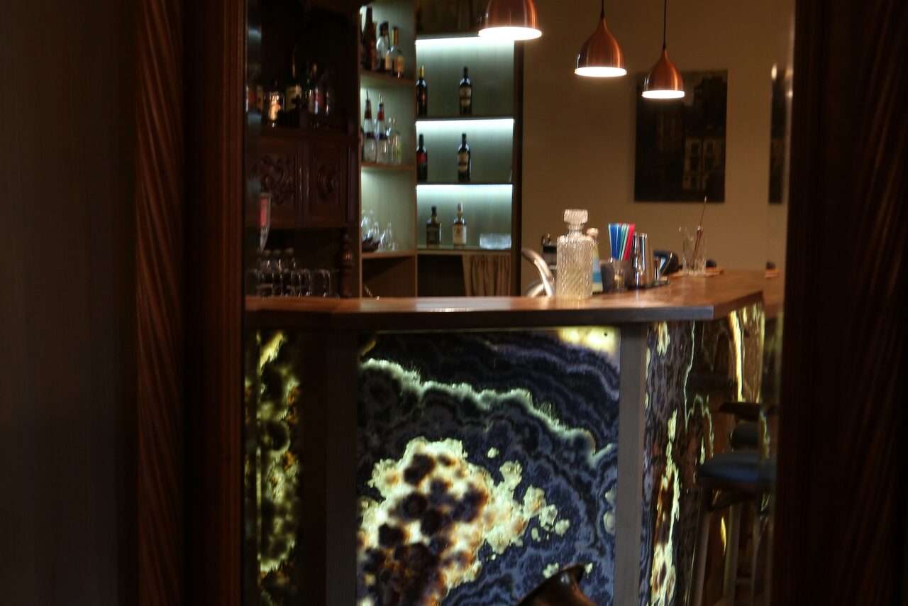 Арендовать Пространство с баром 