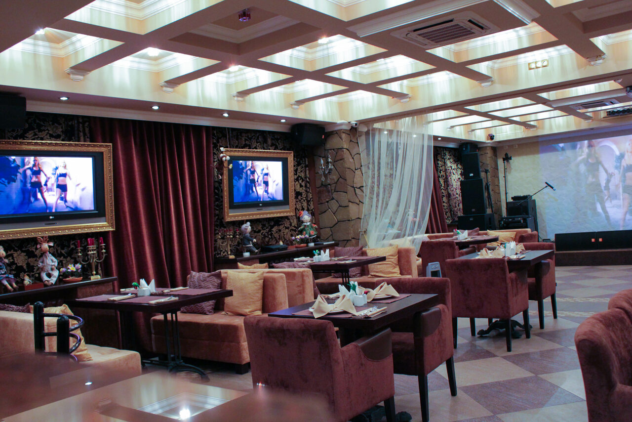 Арендовать Party Cafe. Лофт с танцполом