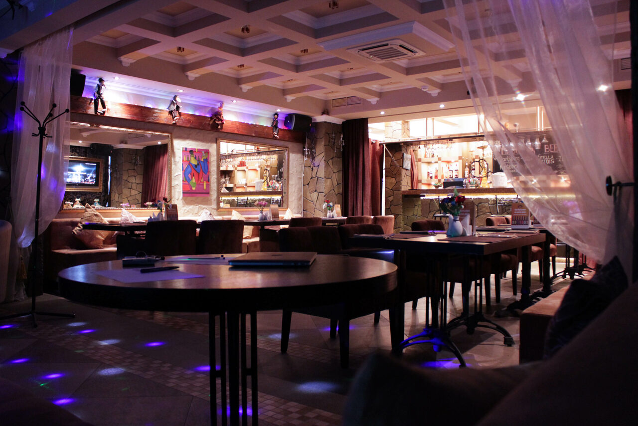 Арендовать Party Cafe. Лофт с танцполом