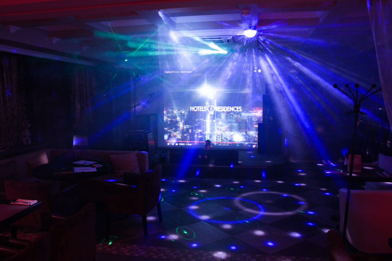 Арендовать Party Cafe. Лофт с танцполом